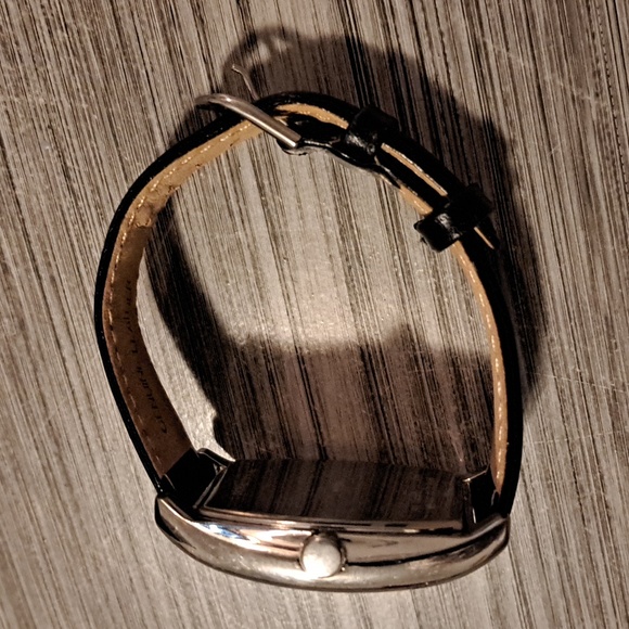 Watch - Picture 2 of 4